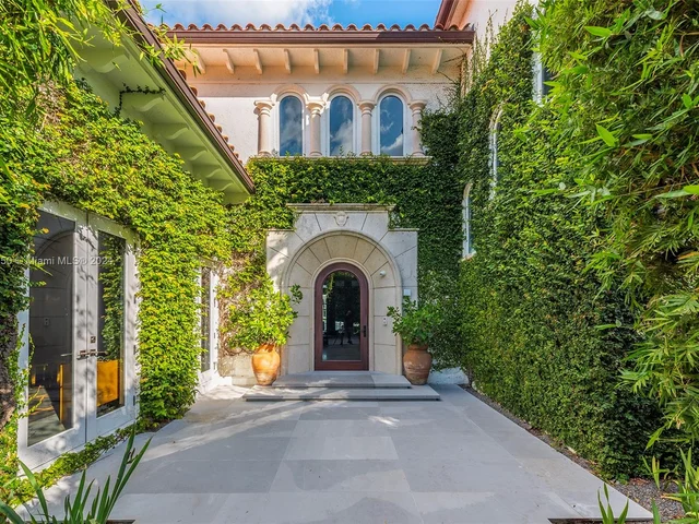 100 Golden Beach Dr, Golden Beach FL 33160