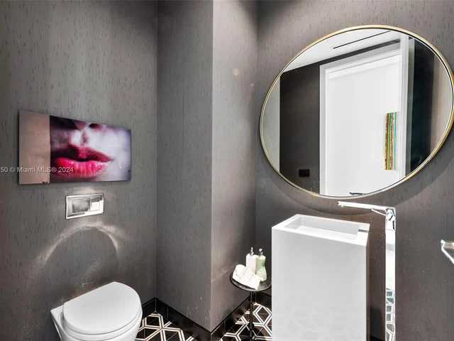 100 Golden Beach Dr, Golden Beach FL 33160