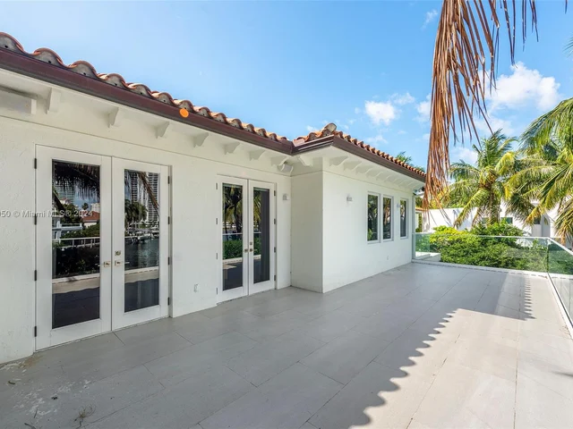 100 Golden Beach Dr, Golden Beach FL 33160