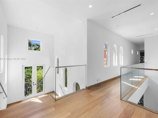 100 Golden Beach Dr, Golden Beach FL 33160