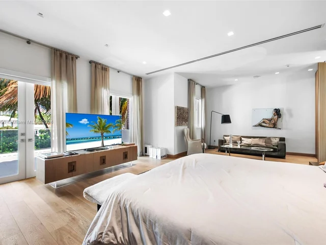 100 Golden Beach Dr, Golden Beach FL 33160