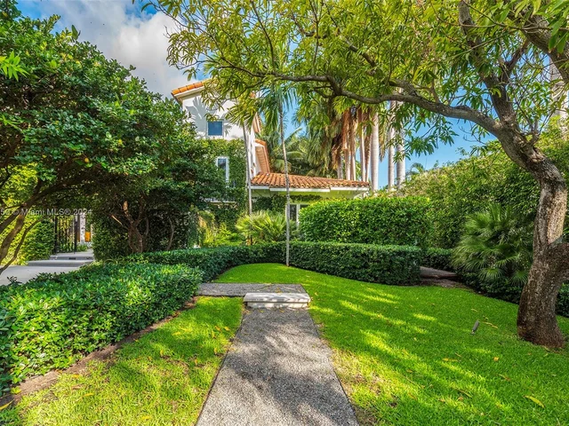 100 Golden Beach Dr, Golden Beach FL 33160