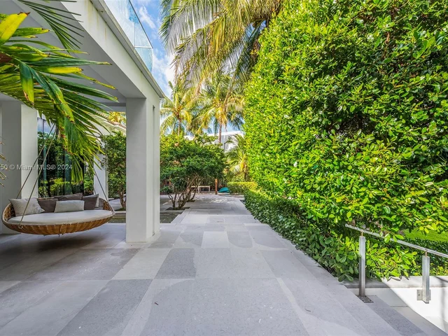 100 Golden Beach Dr, Golden Beach FL 33160