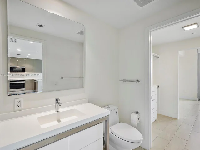 2000 Metropica Way # 502, Sunrise FL 33323