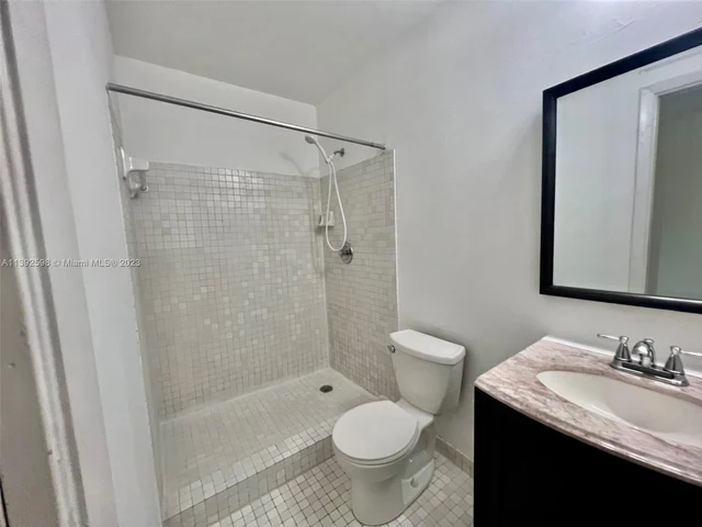 10755 SW 108 AV # 302, Kendall FL 33176