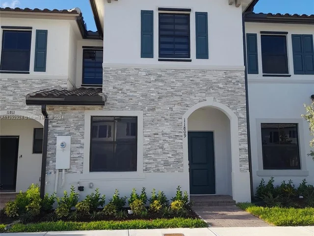 11809 SW 245th Ter, Miami FL 33032