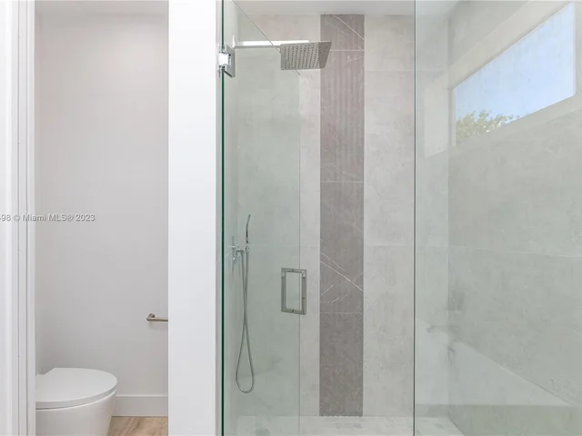 3164 Plaza St, Miami FL 33133