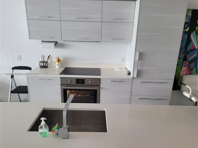 650 NE 32nd St # 3905, Miami FL 33137