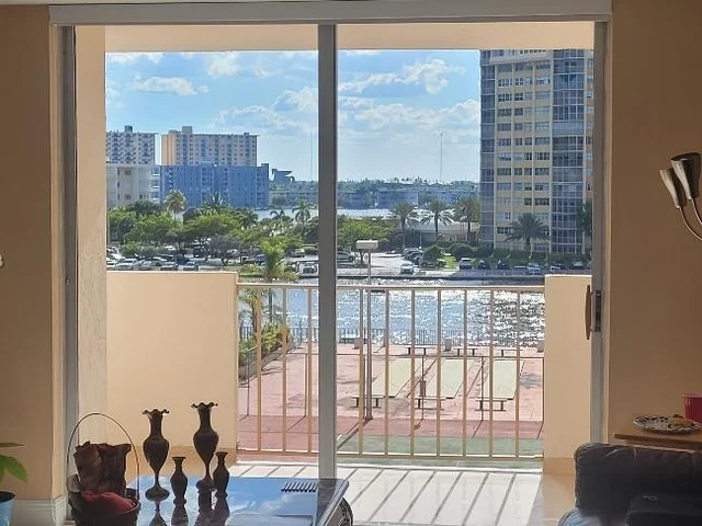1865 S Ocean Dr # 5J, Hallandale Beach FL 33009