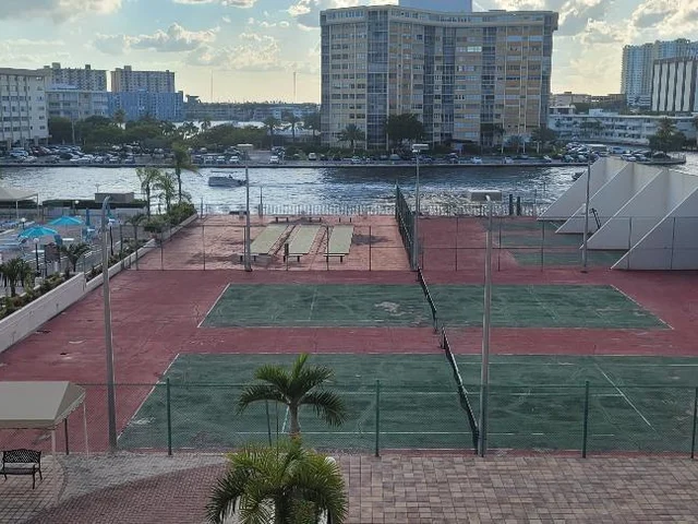 1865 S Ocean Dr # 5J, Hallandale Beach FL 33009