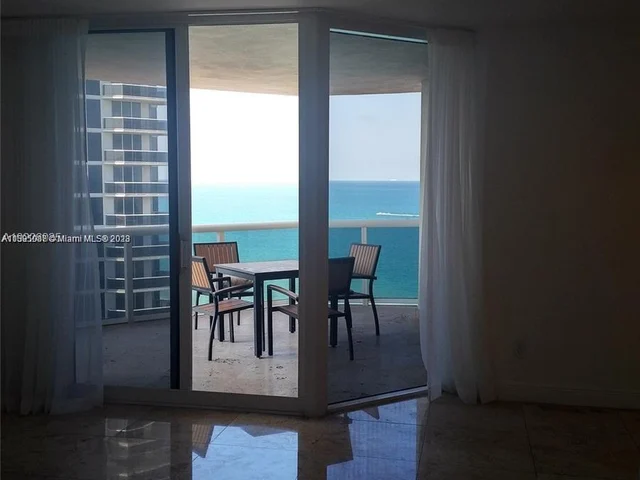 4775 Collins Ave # 2208, Miami Beach FL 33140
