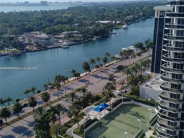 4775 Collins Ave # 2208, Miami Beach FL 33140