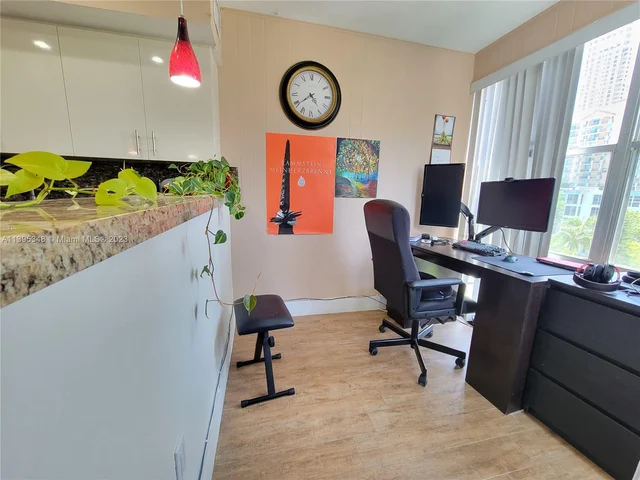 17570 Atlantic Blvd # 508, Sunny Isles Beach FL 33160