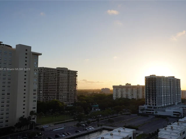 1800 NE 114th St # 1006, Miami FL 33181