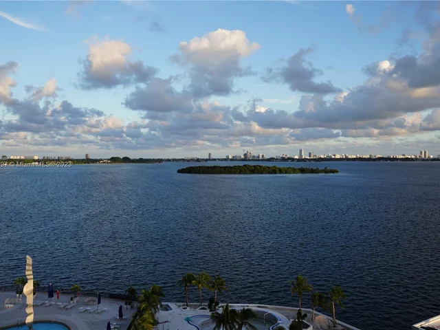 1800 NE 114th St # 1006, Miami FL 33181