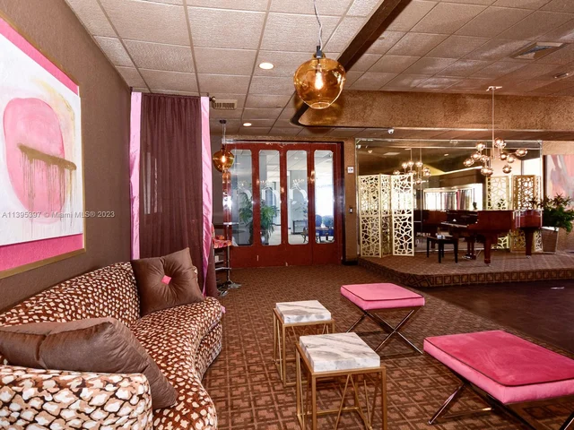 1800 NE 114th St # 1006, Miami FL 33181