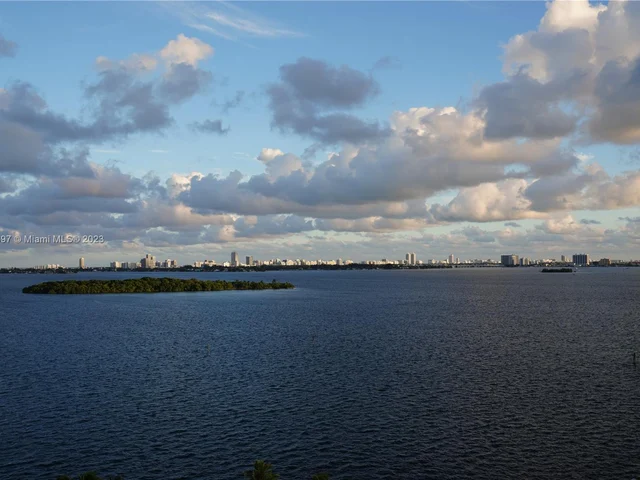 1800 NE 114th St # 1006, Miami FL 33181