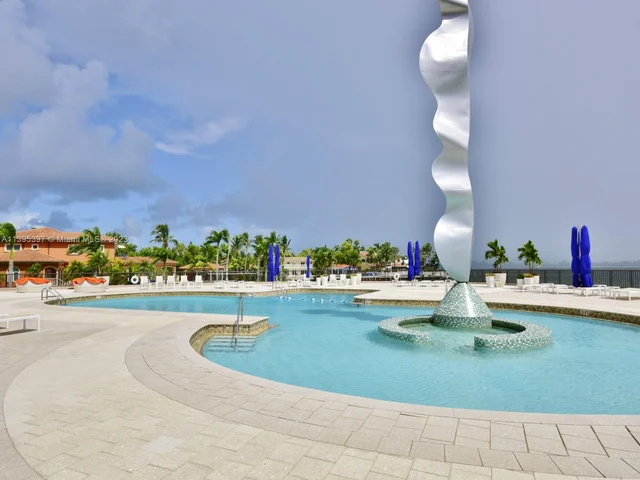 1800 NE 114th St # 1006, Miami FL 33181