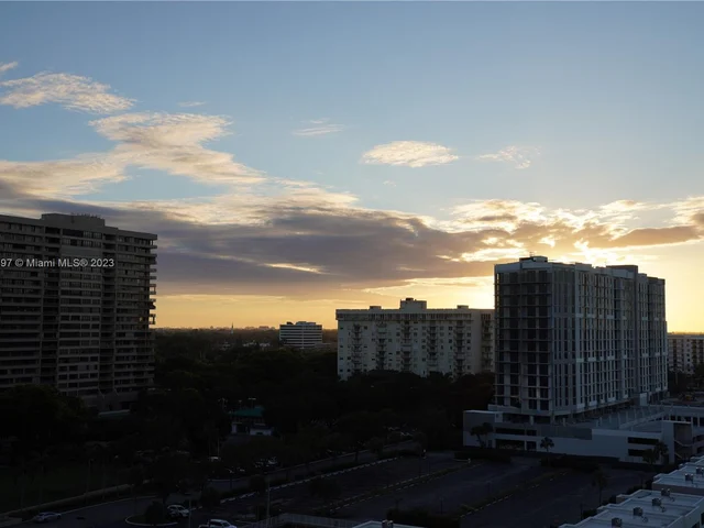 1800 NE 114th St # 1006, Miami FL 33181