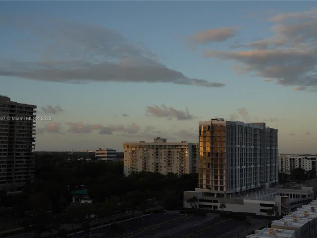 1800 NE 114th St # 1006, Miami FL 33181