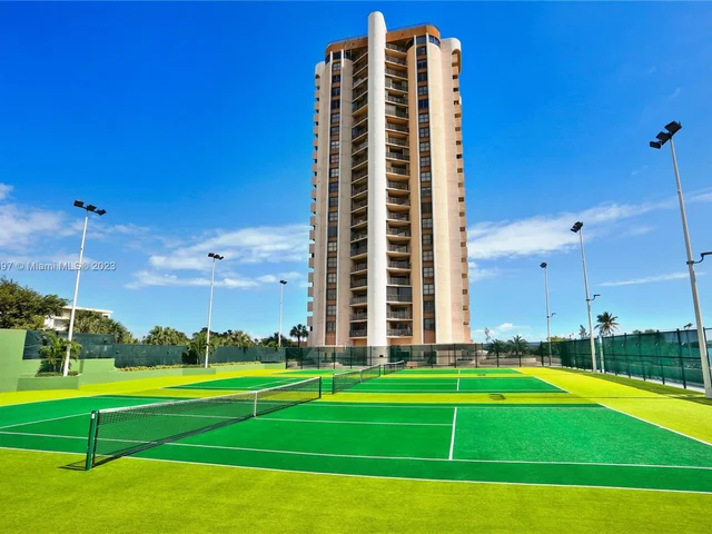 1800 NE 114th St # 1006, Miami FL 33181