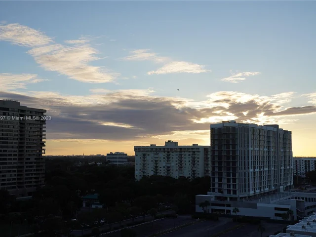 1800 NE 114th St # 1006, Miami FL 33181