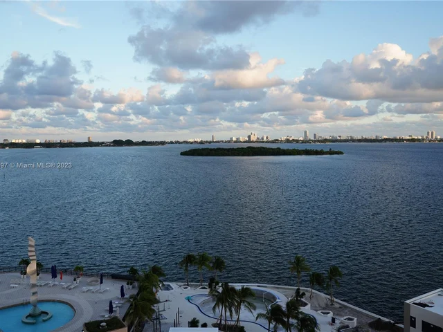 1800 NE 114th St # 1006, Miami FL 33181