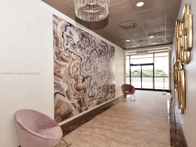 1800 NE 114th St # 1006, Miami FL 33181