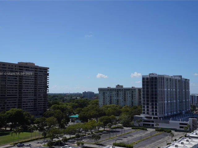 1800 NE 114th St # 1006, Miami FL 33181