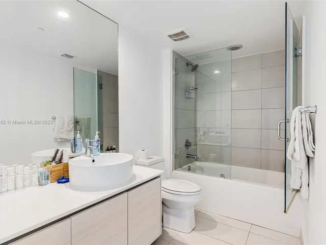 4250 Biscayne Blvd # 1119, Miami FL 33137