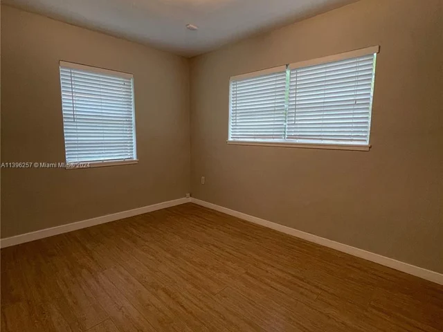 8005 SW 63rd Pl # 0, Miami FL 33143