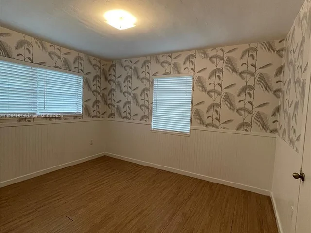 8005 SW 63rd Pl # 0, Miami FL 33143