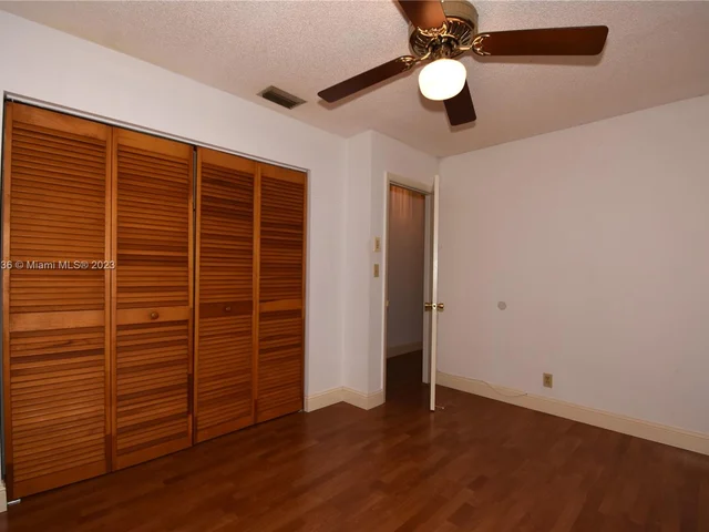 5681 SW 99th Ln, Cooper City FL 33328