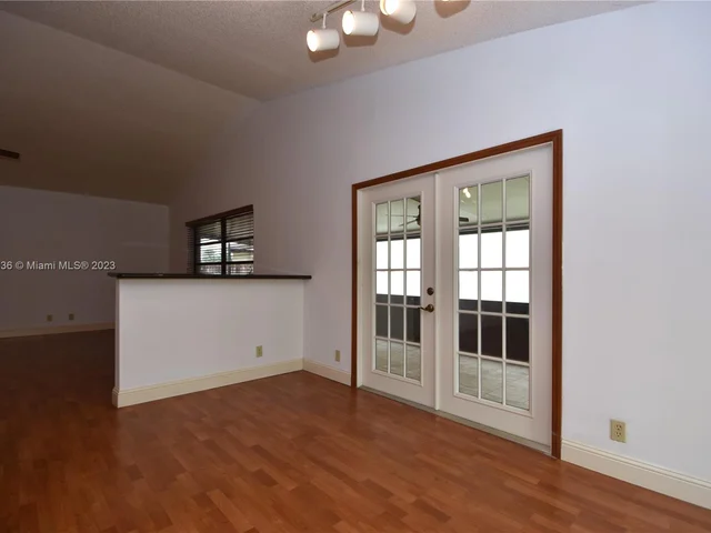 5681 SW 99th Ln, Cooper City FL 33328