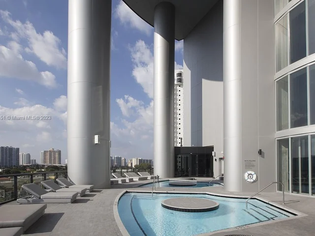 18555 Collins Ave # 1505, Sunny Isles Beach FL 33160