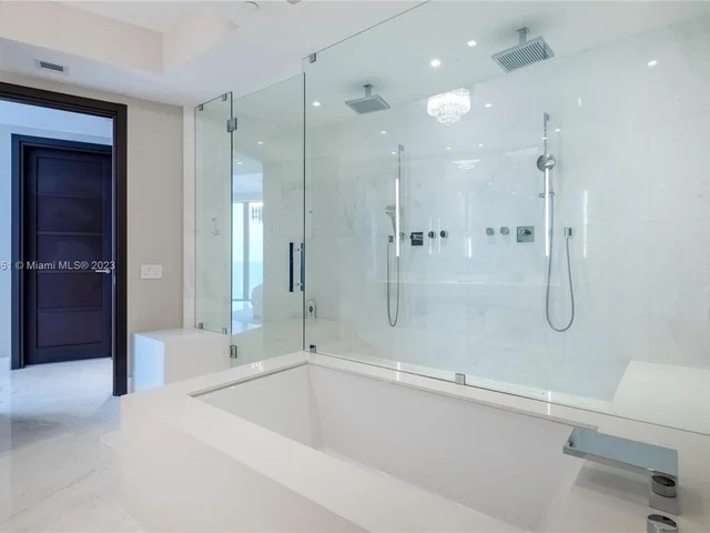 18555 Collins Ave # 1505, Sunny Isles Beach FL 33160