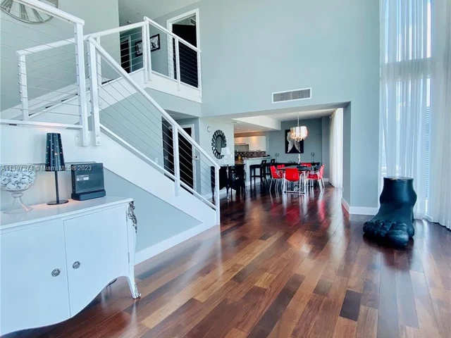 601 NE 36th St # 3201, Miami FL 33137