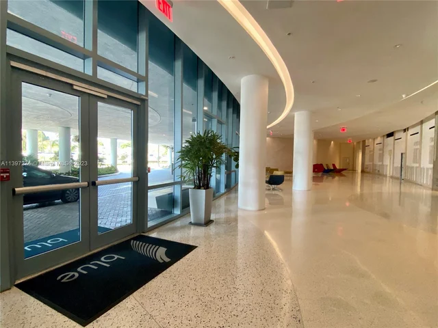 601 NE 36th St # 3201, Miami FL 33137