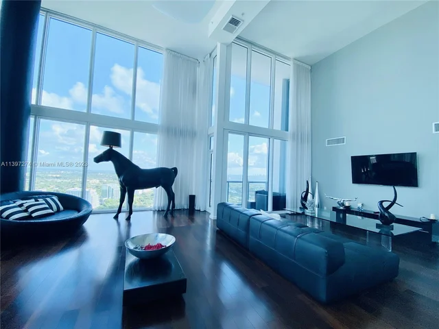 601 NE 36th St # 3201, Miami FL 33137