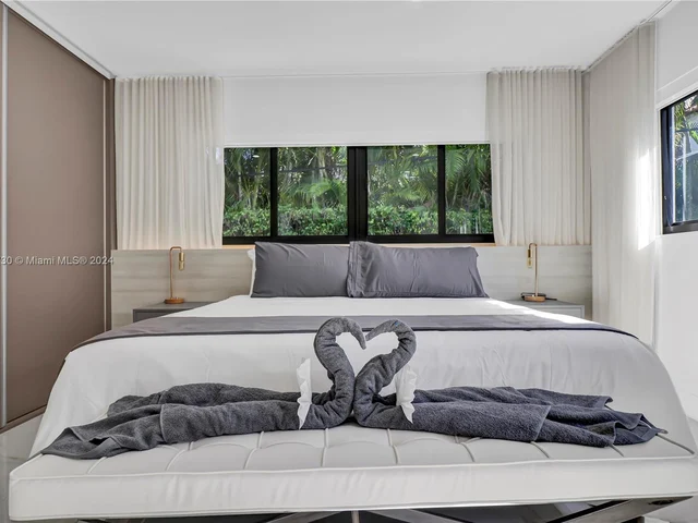 7601 Coquina Dr, North Bay Village FL 33141