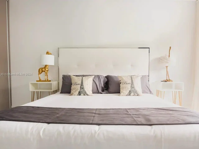 7601 Coquina Dr, North Bay Village FL 33141