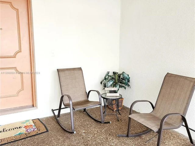 6511 Racquet Club Dr # 46, Lauderhill FL 33319