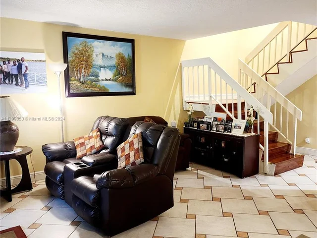 6511 Racquet Club Dr # 46, Lauderhill FL 33319