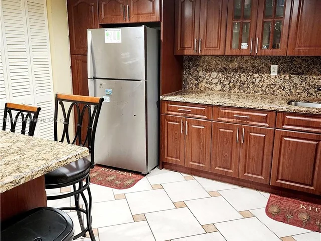 6511 Racquet Club Dr # 46, Lauderhill FL 33319