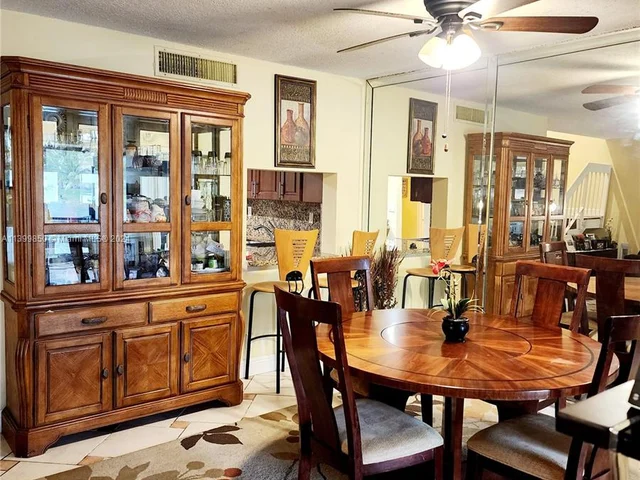 6511 Racquet Club Dr # 46, Lauderhill FL 33319