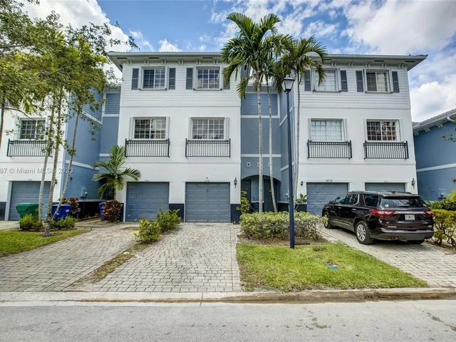 3606 NW 13th St, Lauderhill FL 33311