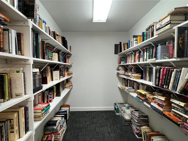 200 Diplomat Pkwy # 234, Hallandale Beach FL 33009