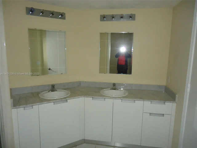 1881 79th St Cswy # 703, North Bay Village FL 33141