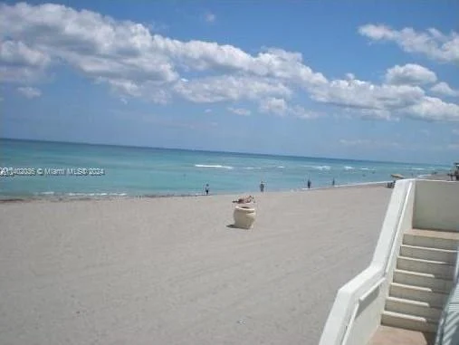 3725 S Ocean Dr # 323, Hollywood FL 33019