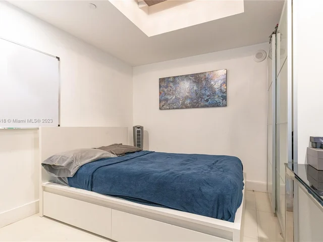 495 Brickell Ave # 2704, Miami FL 33131